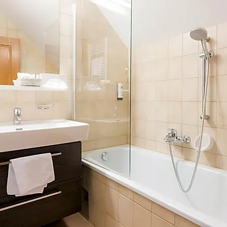Marko Otel 4*