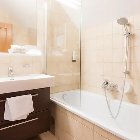 Otel Marko Sankt Kanzian am Klopeiner See